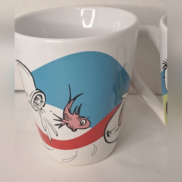 Two Vintage Dr Seuss coffe mugs. - Picture 2 of 7